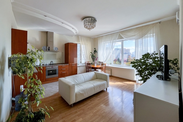 
  Продается 4-комн. квартира 89.4 м². Фото 1.
