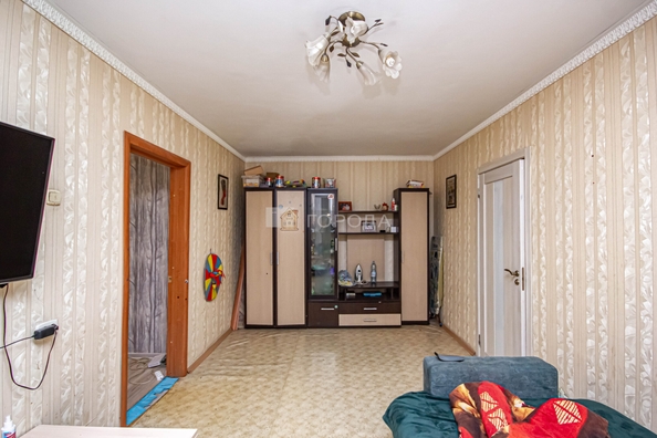 
  Продается 4-комн. квартира 69.6 м². Фото 1.