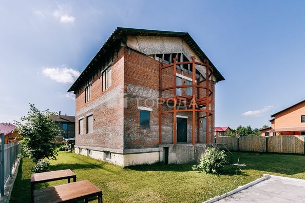 
  Продается дом 300 м². Фото 1.