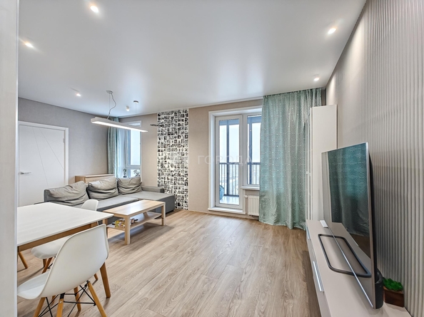 
  Продается 2-комн. квартира 60 м², в ЖК Никольский парк, дом 7. Фото 1.