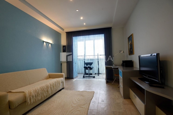 
  Продается 3-комн. квартира 132.5 м². Фото 5.
