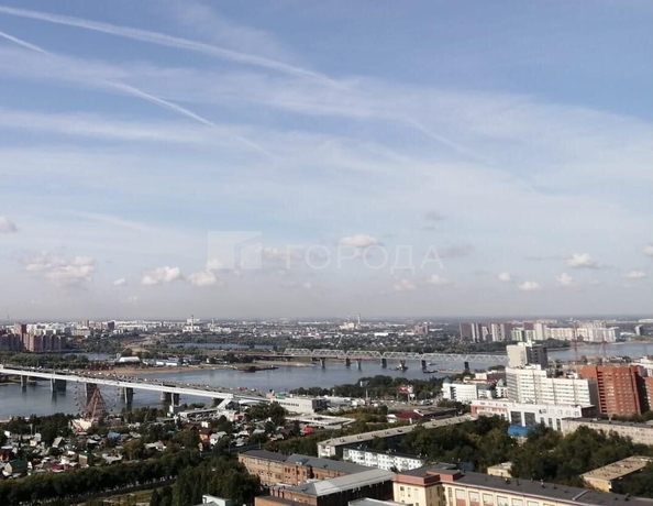 
  Продается 2-комн. квартира 65 м², в ЖК На Добролюбова. Фото 7.