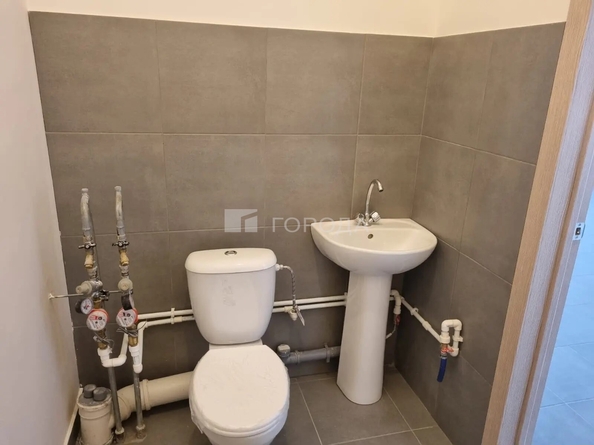 
  Продается универсальное помещение 56 м², в ЖК Цивилизация, дом 2. Фото 3.