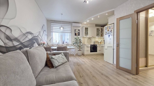 
  Продается 3-комн. квартира 74.3 м². Фото 1.