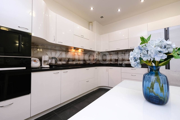 
  Продается 2-комн. квартира 65.1 м². Фото 1.