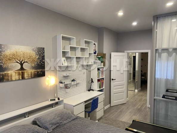 
  Продается 3-комн. квартира 77 м². Фото 1.