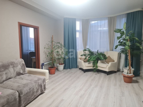 
  Продается 4-комн. квартира 90.9 м². Фото 1.