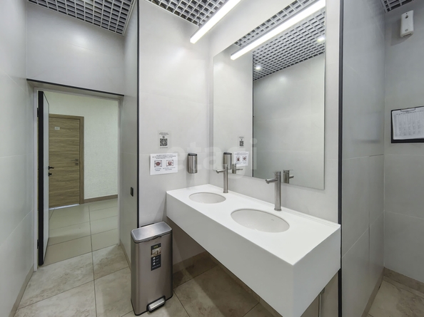 
  Сдается офис 112.9 м². Фото 19.