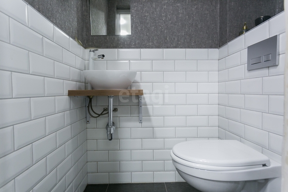 
  Продается универсальное помещение 60 м², в ЖК Радужный каскад, б/с 19. Фото 12.