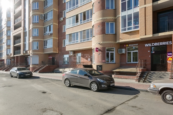 
  Продается универсальное помещение 60 м², в ЖК Радужный каскад, б/с 19. Фото 5.