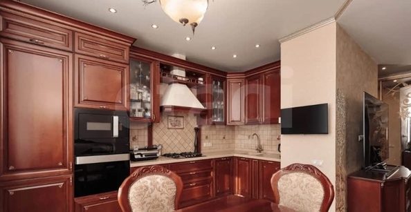 
  Продается 3-комн. квартира 114 м². Фото 1.