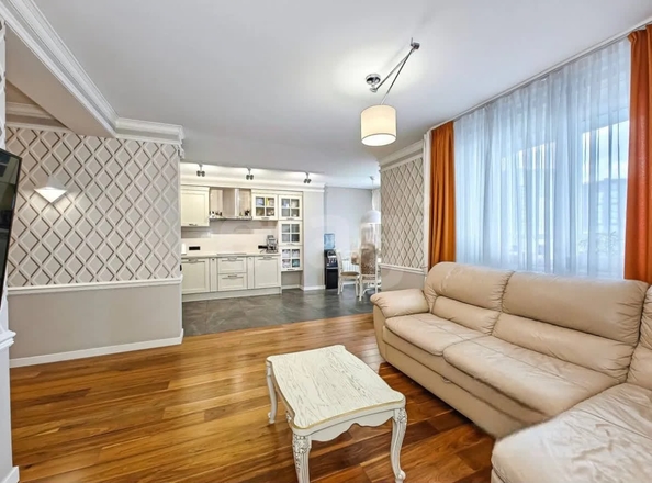 
  Продается 3-комн. квартира 89.9 м². Фото 1.