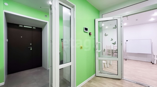 
  Продается универсальное помещение 202 м², в ЖК Радужный каскад, б/с 19. Фото 4.