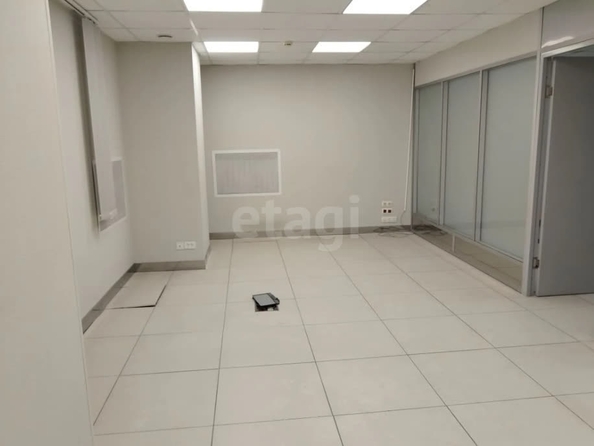 
  Сдается офис 257.4 м². Фото 11.
