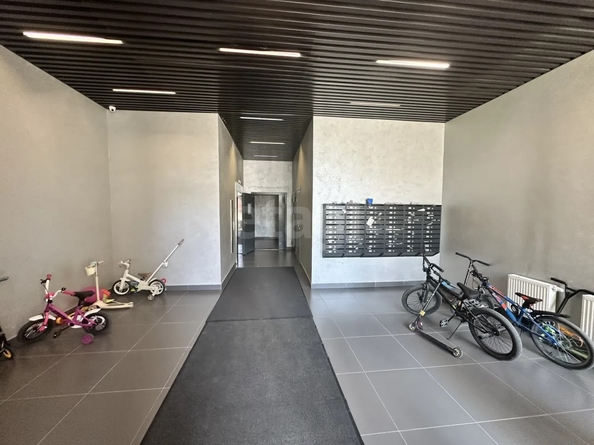 
  Продается 2-комн. квартира 65 м². Фото 2.