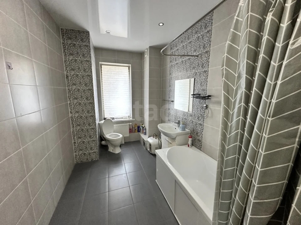 
  Продается 2-комн. квартира 65 м². Фото 18.