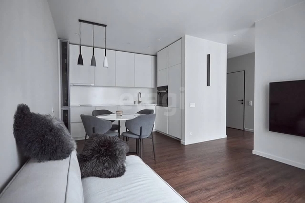 
  Продается 2-комн. квартира 55 м², в ЖК На Декабристов, дом 2. Фото 2.