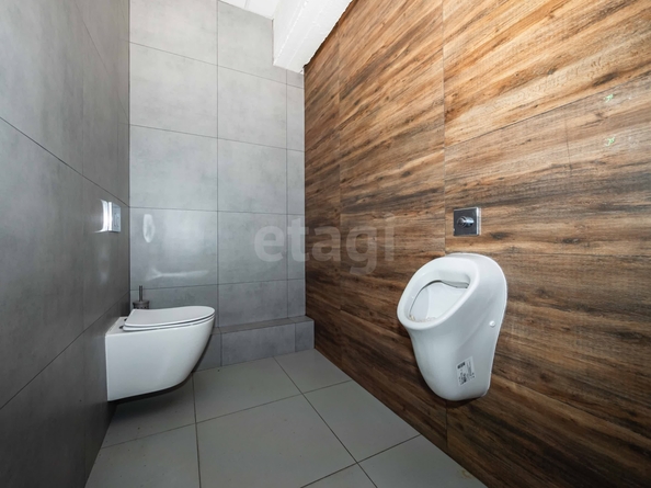 
  Сдается офис 244.7 м². Фото 24.