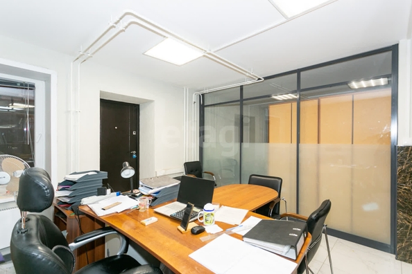 
  Продается офис 138 м², в ЖК Радужный каскад, б/с 19. Фото 12.