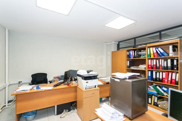 
  Продается офис 138 м², в ЖК Радужный каскад, б/с 19. Фото 17.