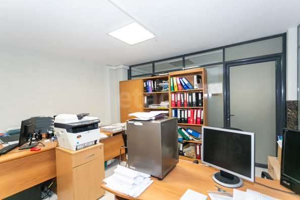 
  Продается офис 138 м², в ЖК Радужный каскад, б/с 19. Фото 18.