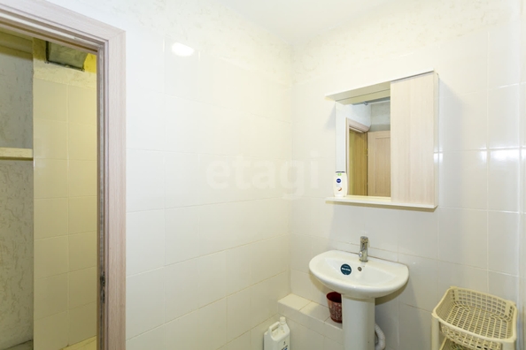 
  Продается офис 138 м², в ЖК Радужный каскад, б/с 19. Фото 23.