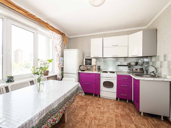 
  Продается 3-комн. квартира 72.8 м². Фото 1.