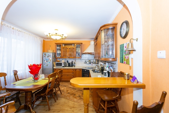 
  Продается 3-комн. квартира 107.9 м². Фото 1.