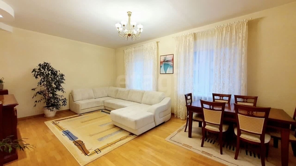 
  Продается 3-комн. квартира 132 м². Фото 1.