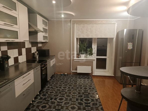 
  Продается 3-комн. квартира 107.8 м². Фото 2.