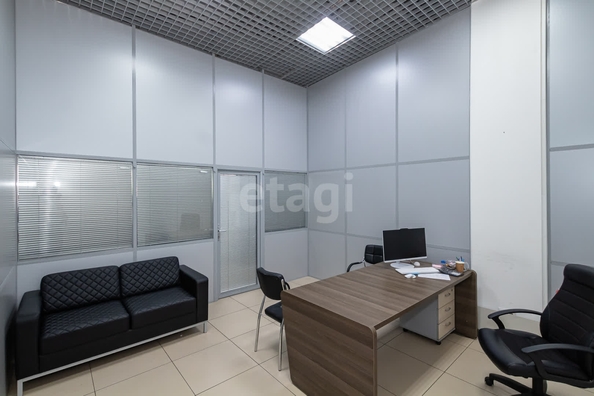 
  Сдается торговая площадь 1180 м². Фото 14.