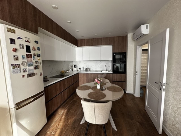 
  Продается 3-комн. квартира 65.9 м², в ЖК Чкалов, дом 2. Фото 1.