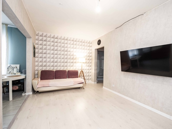
  Продается 3-комн. квартира 77 м², в ЖК Революция. Фото 2.