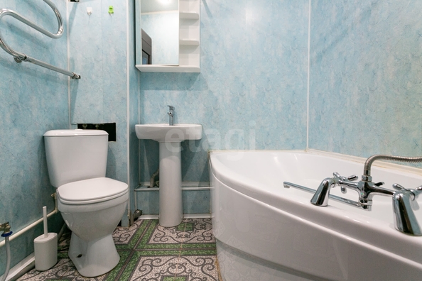 
  Продается студия 27 м², в ЖК Радужный каскад, б/с 19. Фото 7.
