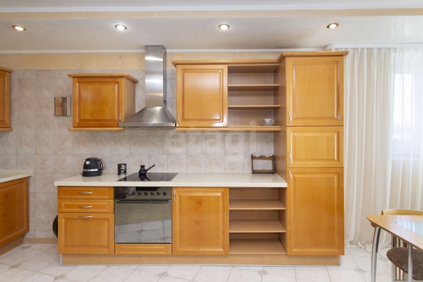 
  Продается 4-комн. квартира 162.5 м². Фото 1.