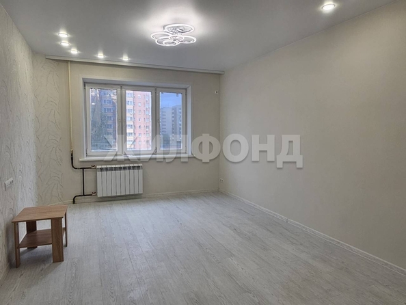 
  Продается 3-комн. квартира 62.5 м². Фото 1.