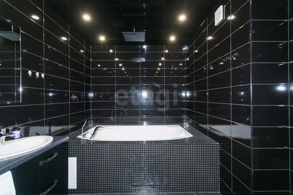 
  Продается 2-комн. квартира 65.5 м², в ЖК Радужный каскад, б/с 19. Фото 21.