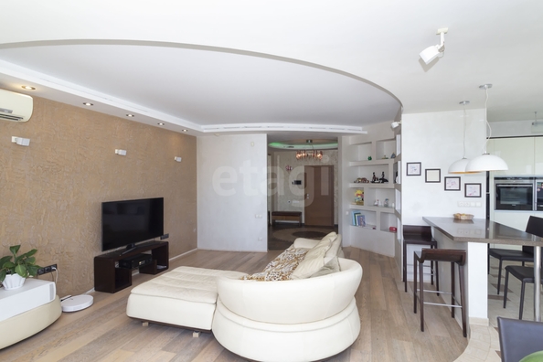 
  Продается 4-комн. квартира 150 м². Фото 6.