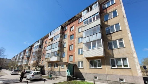 
  Продается 3-комн. квартира 62 м². Фото 1.
