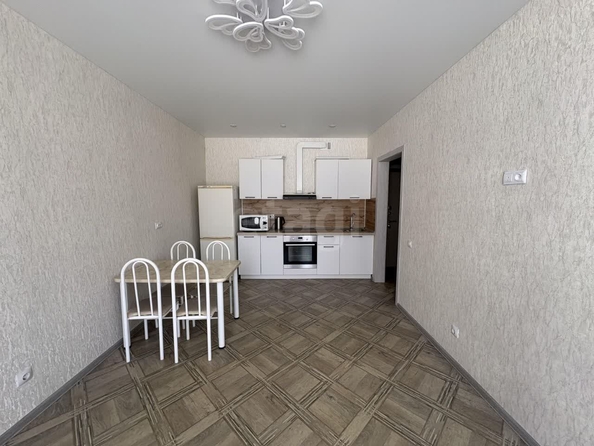 
  Продается 2-комн. квартира 37 м², в ЖК Азимут, дом 2. Фото 6.