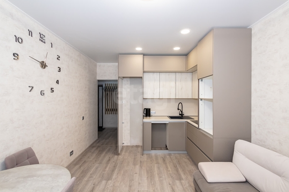 
  Продается 2-комн. квартира 40.9 м², в ЖК Весенний, Заречная, 5 очередь, дом 1. Фото 9.
