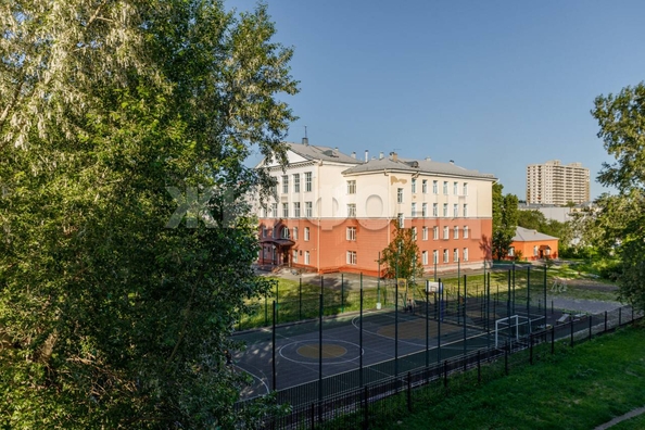 
  Продается 4-комн. квартира 61.9 м². Фото 34.