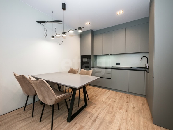 
  Продается 3-комн. квартира 63.6 м², в ЖК Новый Кедровый, дом 1. Фото 3.