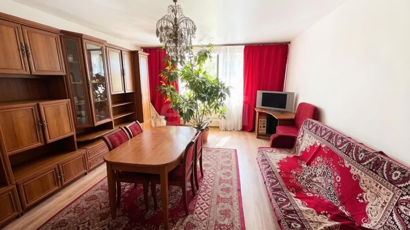 
  Продается 2-комн. квартира 75.7 м². Фото 1.