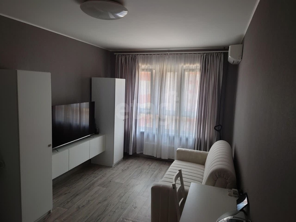 
  Продается 1-комн. квартира 37 м², в ЖК Революция. Фото 1.