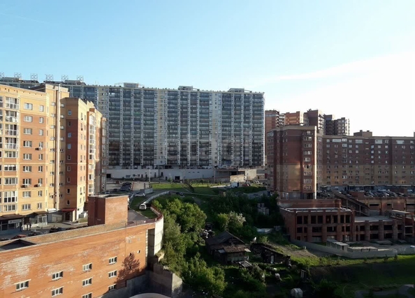 
  Продается студия 32 м², в ЖК Радужный каскад, б/с 19. Фото 4.