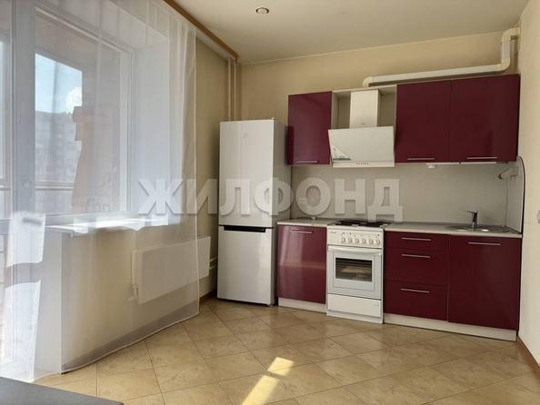 
  Продается 1-комн. квартира 44.4 м², в ЖК Радужный каскад, б/с 19. Фото 2.