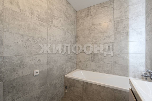 
  Продается 2-комн. квартира 50 м², в ЖК Аквамарин, дом 3. Фото 3.