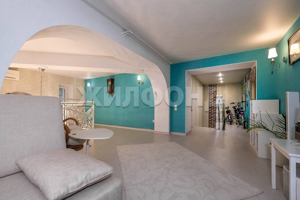 
  Продается 4-комн. квартира 179.8 м². Фото 11.