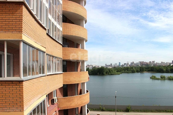 
  Продается 3-комн. квартира 98.6 м², в ЖК Радужный каскад, б/с 19. Фото 1.